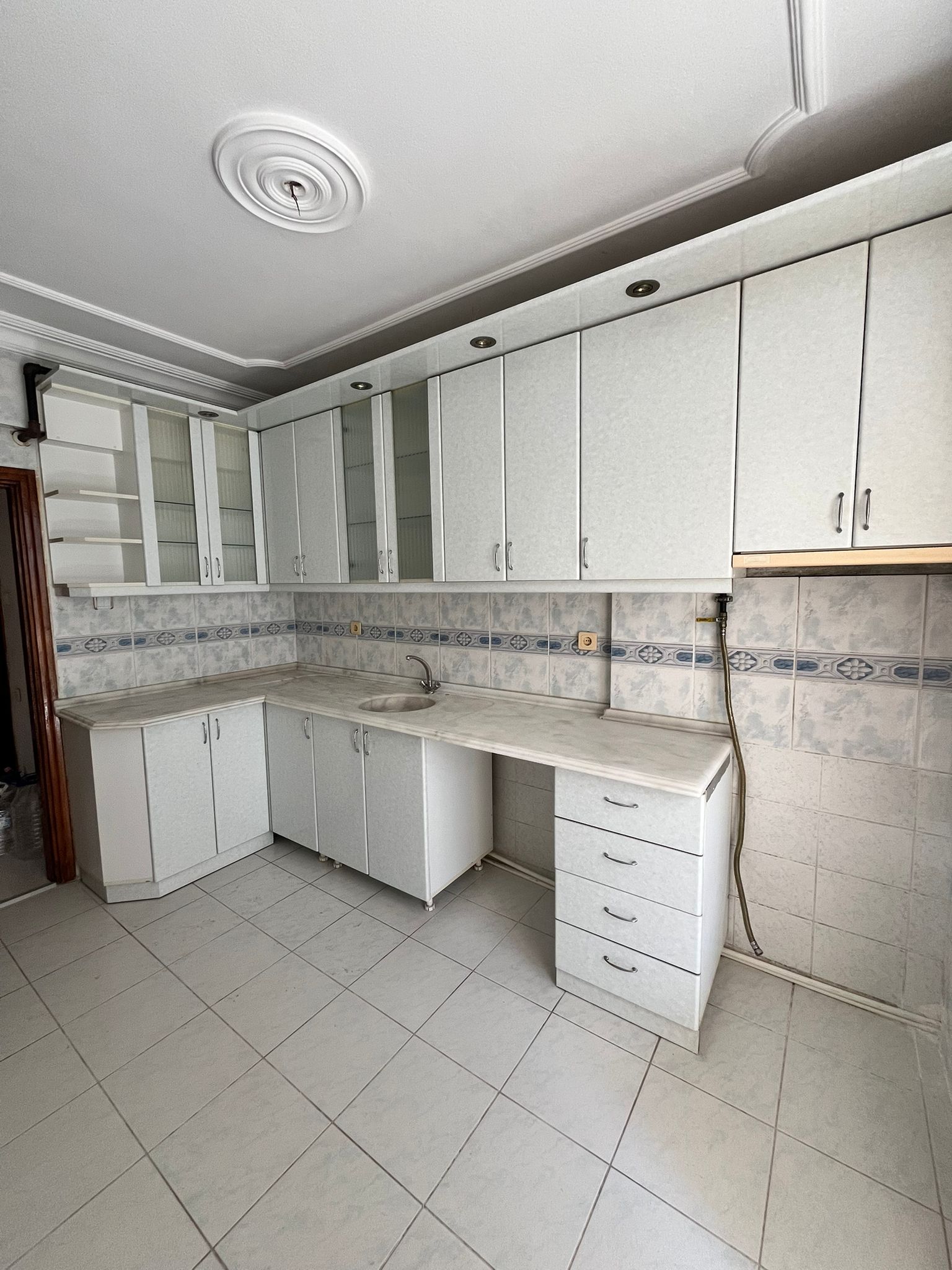MABEL DEN 2 BEŞİRLİDE  KİRALIK 3+1 DAİRE